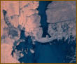 NASA Satellitenbild des neuen Assuan-Staudammes; Bauzeit 1960 bis 1971.