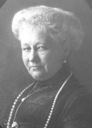 Auguste Viktoria Friederike Luise Feodora Jenny von Schleswig-Holstein-Sonderburg-Augustenburg (* 22. Oktober 1858 in Dolzig/Niederlausitz † 11. April 1921 im Haus Doorn/Niederlande), Gemahlin Wilhelms II.