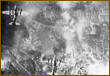 Luftaufnahme der Bombardierung von Koblenz am 19. September 1944.