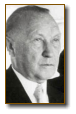 Adenauer, Konrad Hermann Joseph (* 05. Januar 1876 in Köln † 19. April 1967 in Rhöndorf/Bad Honnef). (Bild: GNU-Lizenz für freie Dokumentation/cropped by Sir James).